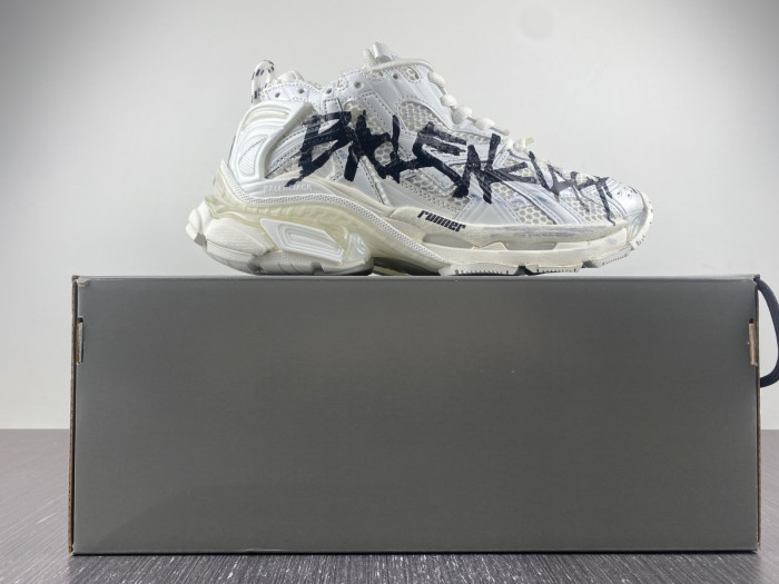 BALCIA RUNNER SNEAKER