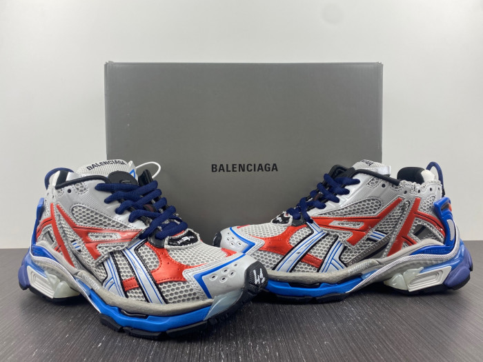 BALCIA RUNNER SNEAKER
