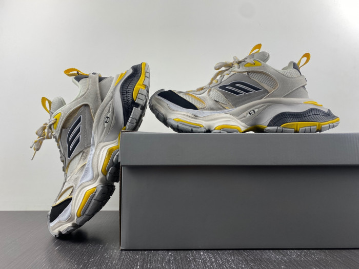 BALCIA RUNNER SNEAKER