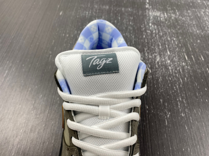 Concepts x Nike SB Dunk Low Grey Lobster BV1310-105