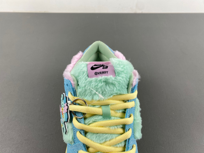 Nike x Verdy SB Dunk Low 