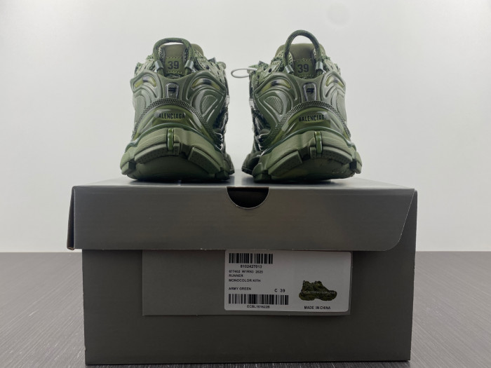 BALCIA RUNNER SNEAKER