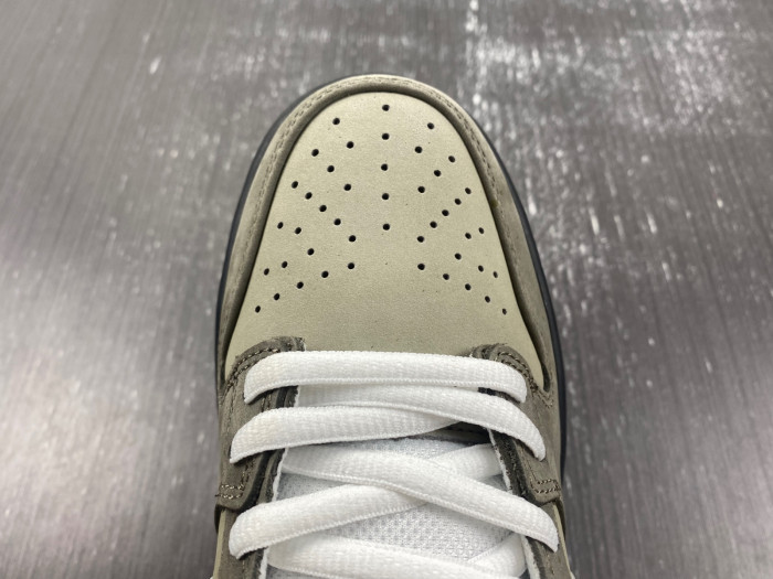 Concepts x Nike SB Dunk Low Grey Lobster BV1310-105