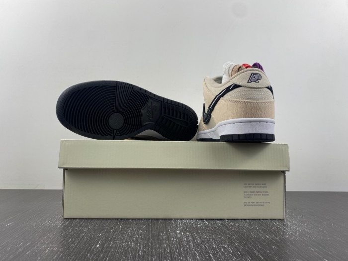 Albino & Preto x Nike SB Dunk Low FD2627-200