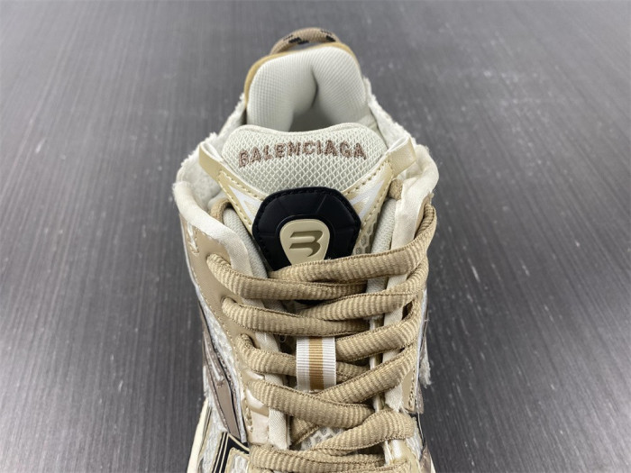 BALCIA RUNNER SNEAKER