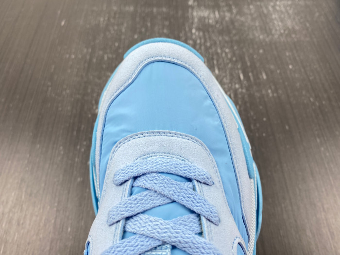 BALCIA TRIPLE S SNEAKER