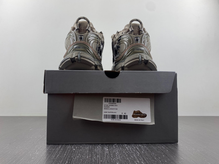 BALCIA RUNNER SNEAKER