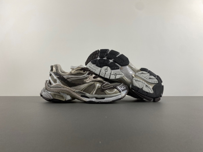 BALCIA RUNNER SNEAKER