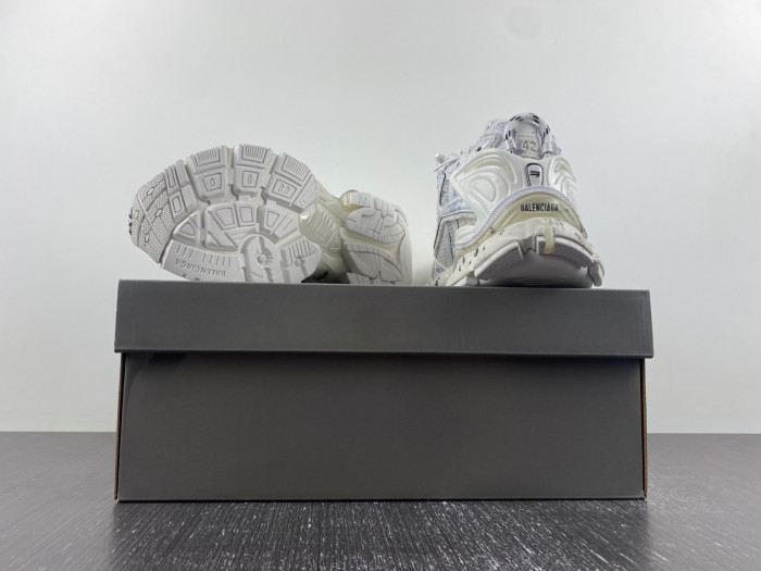 BALCIA RUNNER SNEAKER