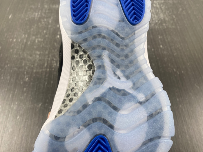 Air Jordan 11 Retro Low 