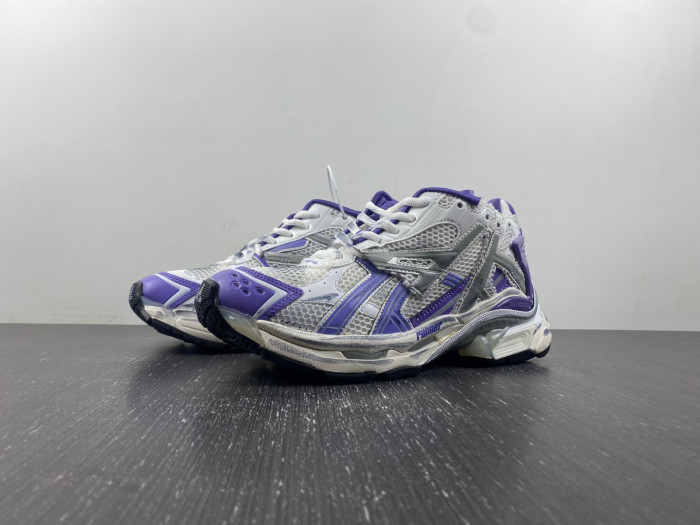 BALCIA RUNNER SNEAKER