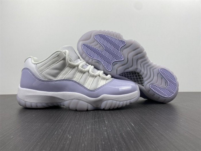 Air Jordan 11 Low ‘Pure Violet’ AH7860-101