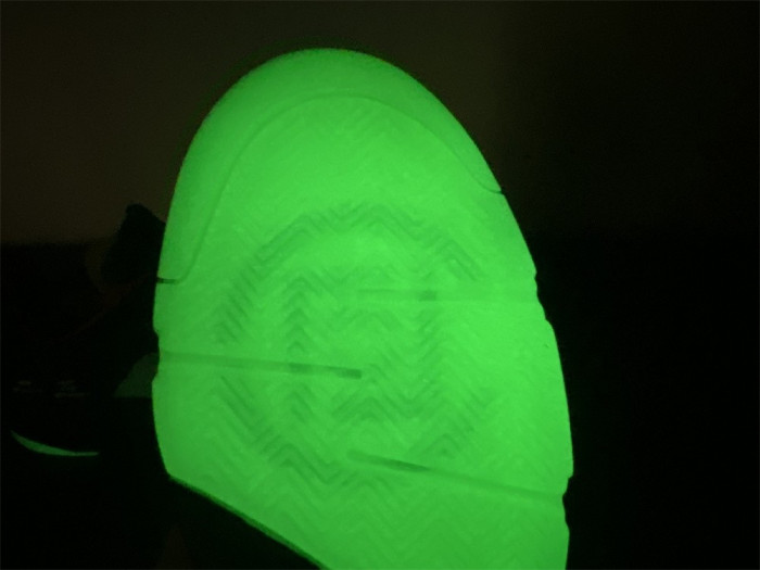 Air Jordan Retro 5 “Anthracite” DM4640-036