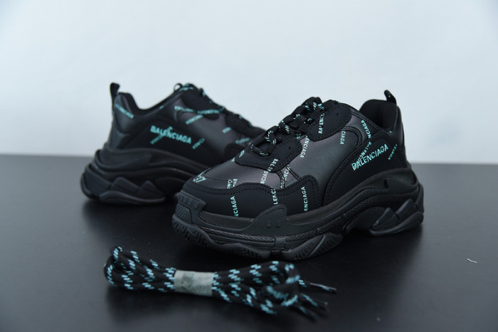 BALCIA Triple S Sneaker