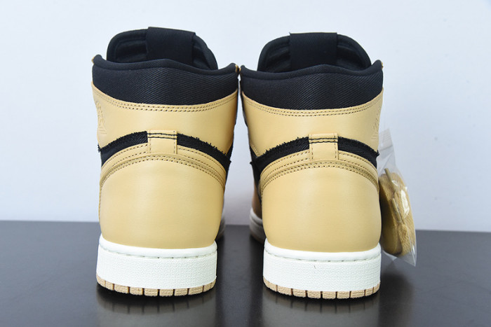 Air Jordan 1 Heirloom 555088-202