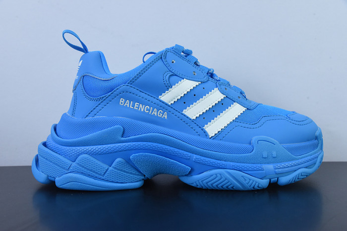 BALCIA Triple S Sneaker