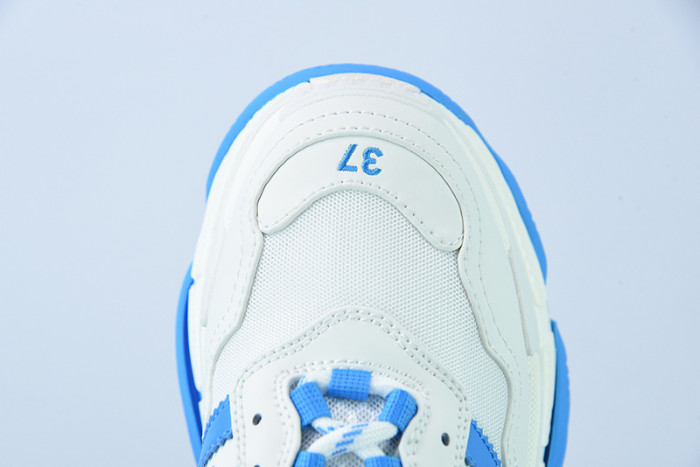 BALCIA Triple S Sneaker