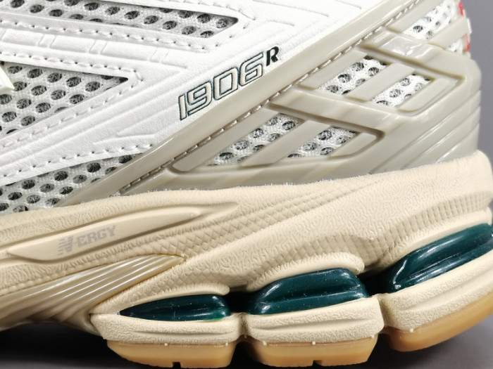 New Balance 1906R "White & Green" M1906RQ