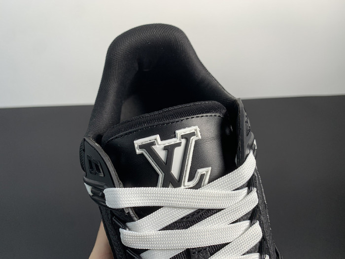 LUSV SNEAKERS