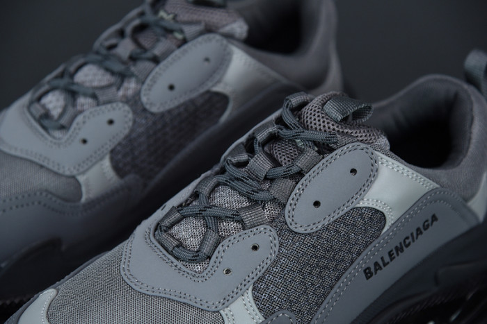 BALCIA Triple S Sneaker