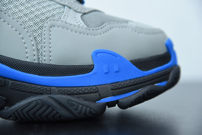 BALCIA Triple S Sneaker