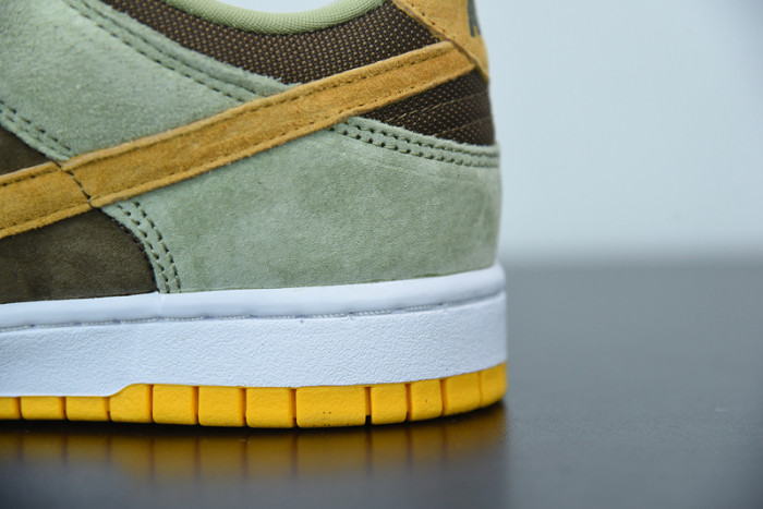 Nike Dunk Low “Dusty Olive” DH5360 -300