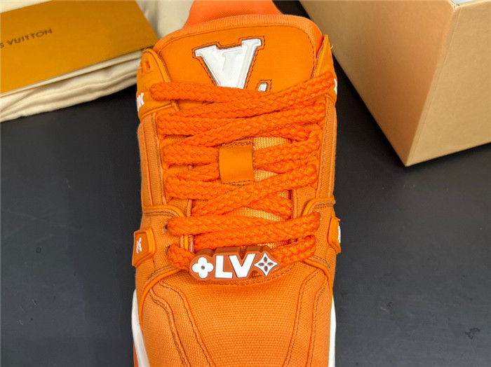 LUSV SNEAKERS