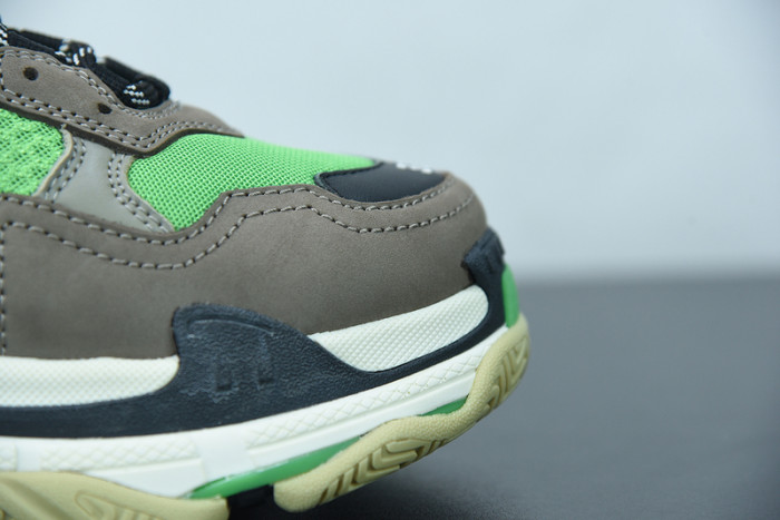 BALCIA Triple S Sneaker