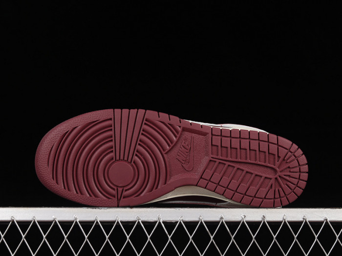 Nike Dunk Low "Valentine