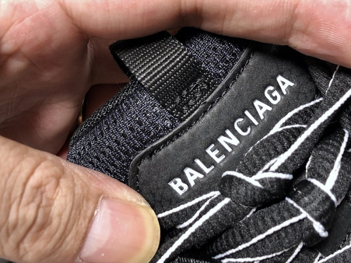 BALCIA Track SNEAKER (LED)