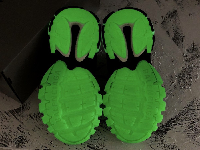 BALCIA Track SNEAKER (LED)