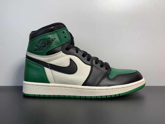 Air Jordan 1 Retro High OG ''Pine Green'' 555088-302