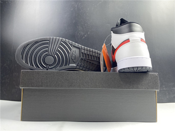 Air Jordan 1 Mid “White Shadow” 554724-073