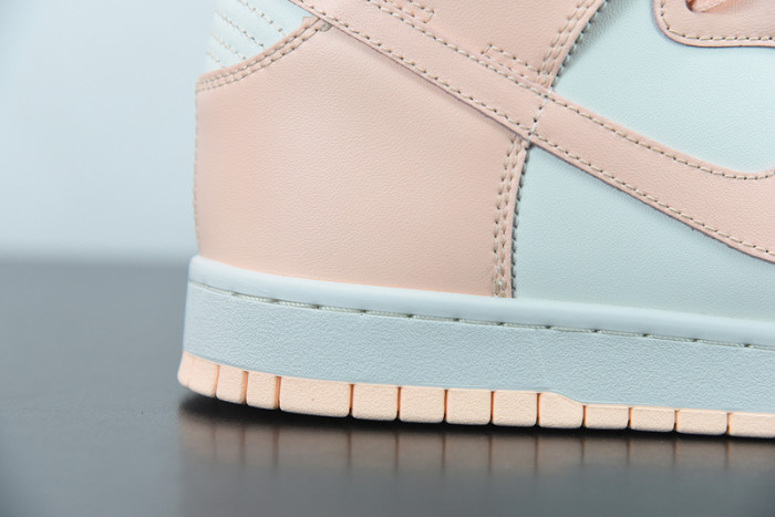 Nike Dunk High WMNS “Crimson Tint” DD1869-104