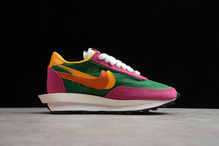 Nike LD Waffle x sacai "Pine Green" BV0073-301