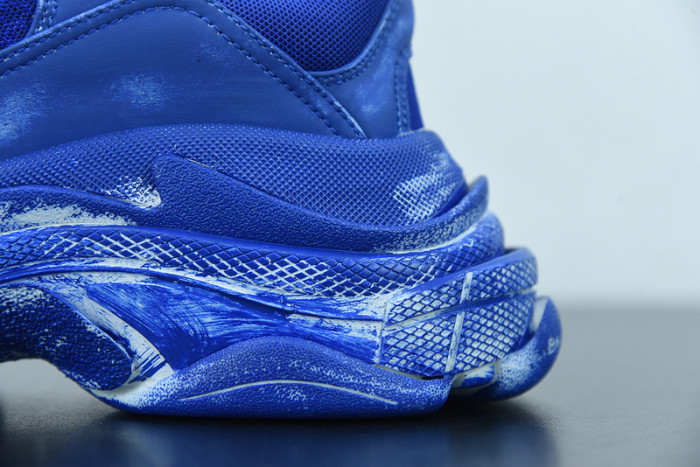 BALCIA Triple S Sneaker