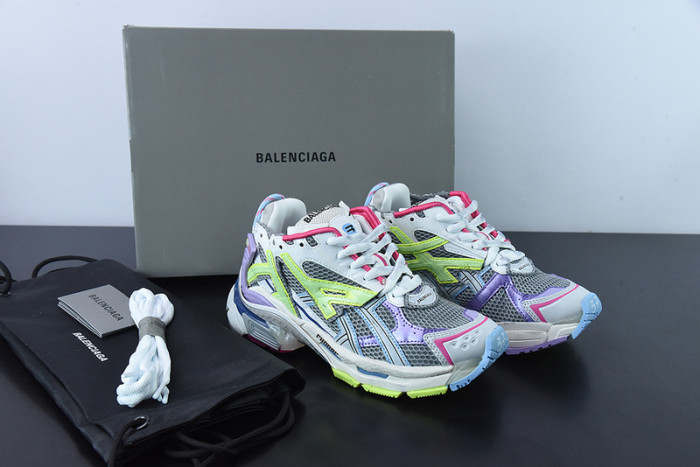 BALCIA RUNNER SNEAKER