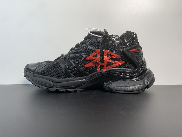 BALCIA RUNNER SNEAKER