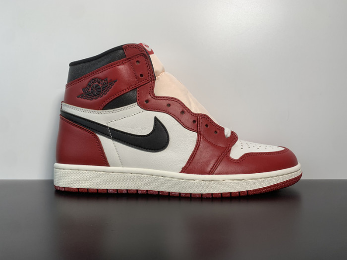 Air Jordan 1 Retro High OG ''Chicago Lost & Found'' DZ5485-612