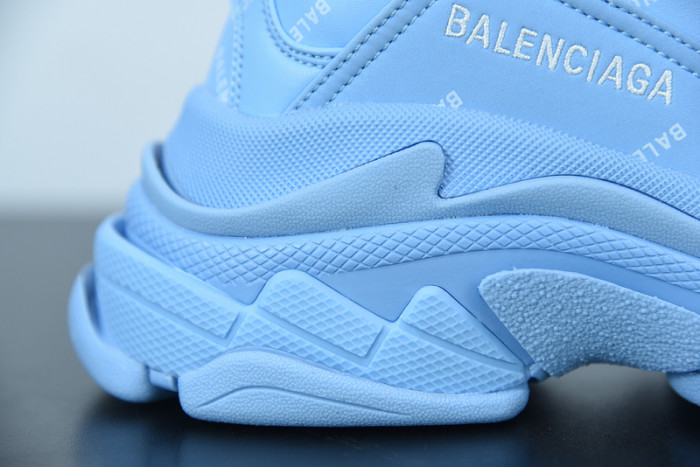 BALCIA Triple S Sneaker