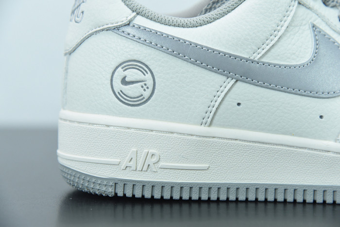 Nike Air Force 1 Low “NYC” CH1808-006