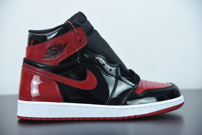 Air Jordan 1 High OG “Bred Patent” 555088-063