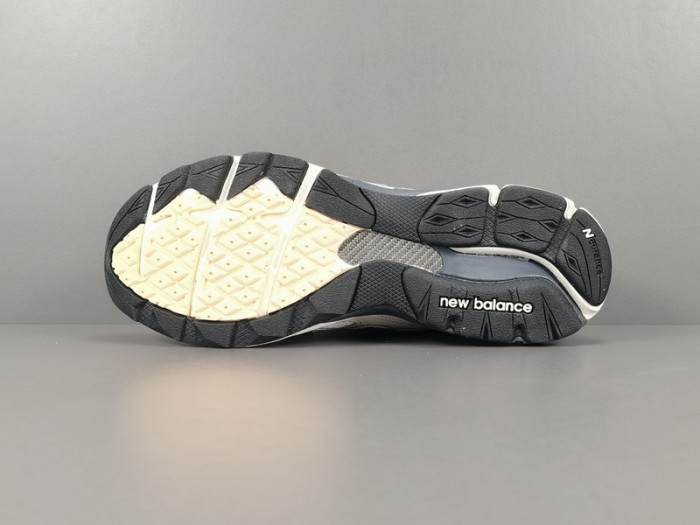 New Balance 990 V3 ＂Teddy Made＂U990AD3