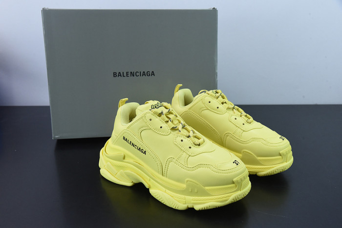 BALCIA Triple S Sneaker