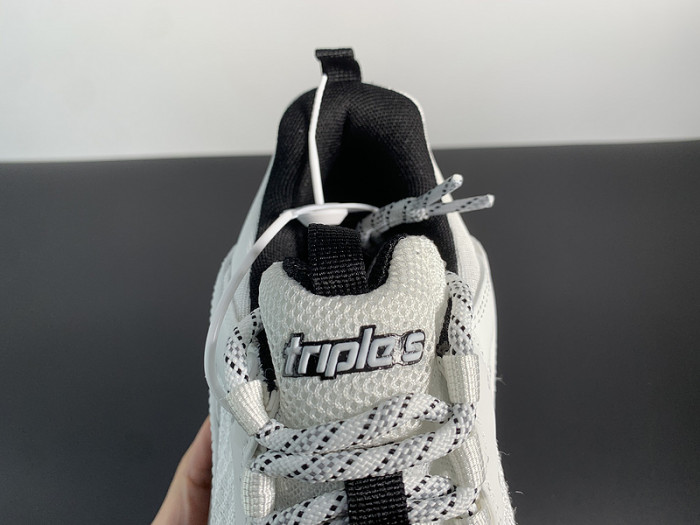 BALCIA TRIPLE S SNEAKER