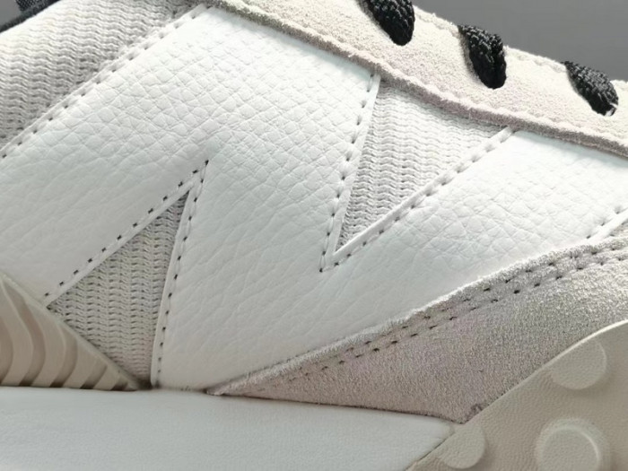 New Balance XC-72 Moonbeam Black - UXC72DB1