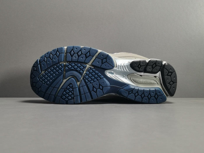 New Balance 2002R OG "Light Grey" ML2002RA