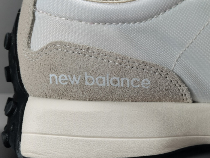New Balance 327 Sea Salt Black MS327FE