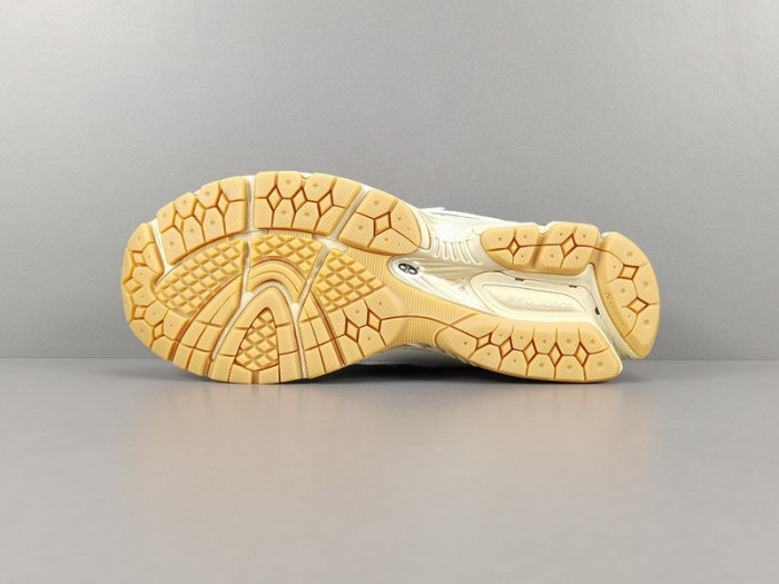 New Balance 1906R Sea Salt True Red 2022 - M1906RO