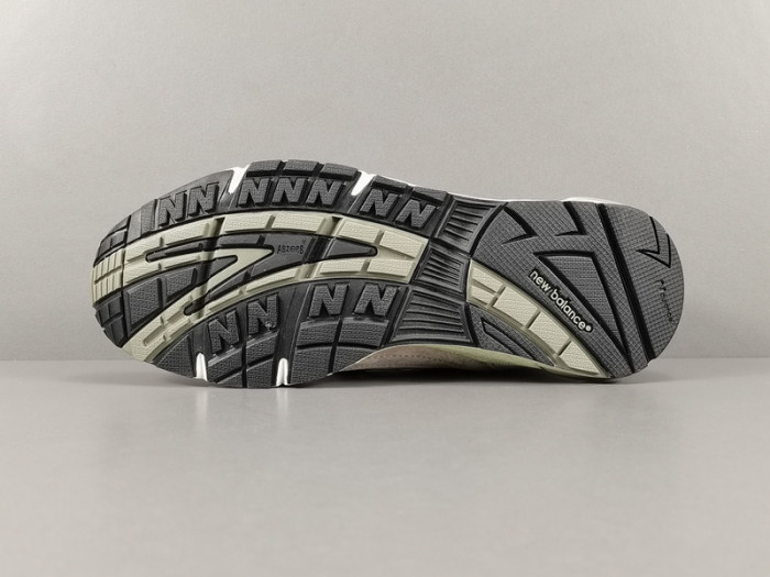 New Balance 991 Made In UK "Grey & White" M991GL